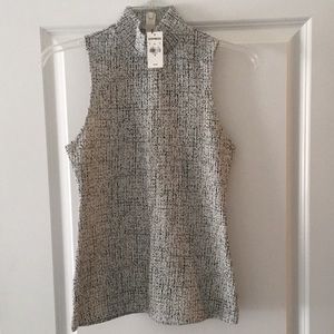 Women’s sleeveless work top